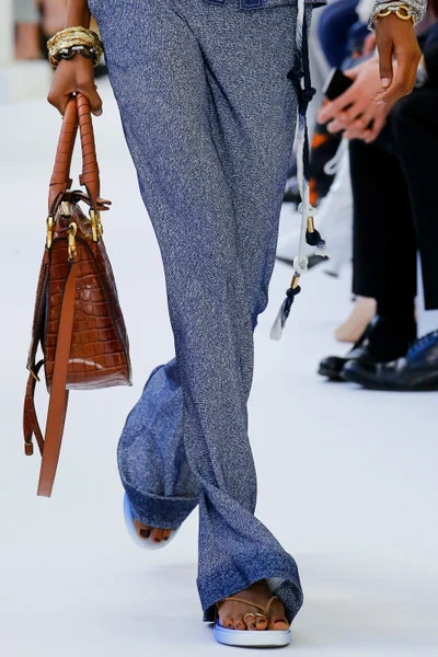 Look 65